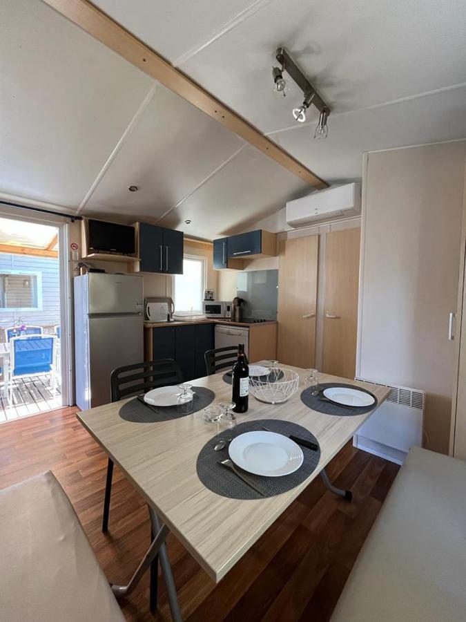 Mobil Home 8 Personnes Camping L'Elysee Vagues Oceanes Le Grau-du-Roi Luaran gambar